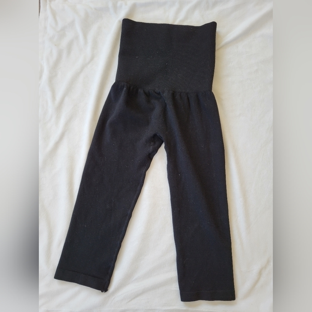 Yelete leg wear black tummy control compression capri legging Plus Size